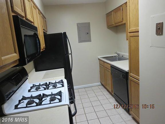 3rd image of 5 Silverwood Cir APT 3
