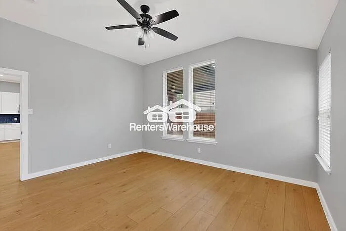 7301 Fossil Lake Dr — Photo 17