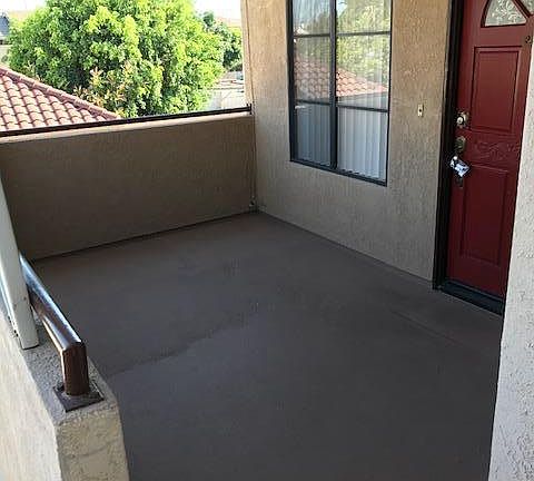 Spacious Private Porch