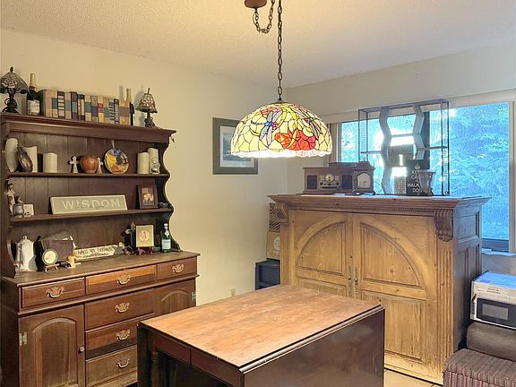 5th image of 5911 SW 196th Lane