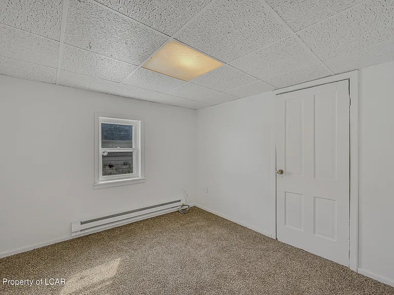 323 Vaughn St — Photo 16