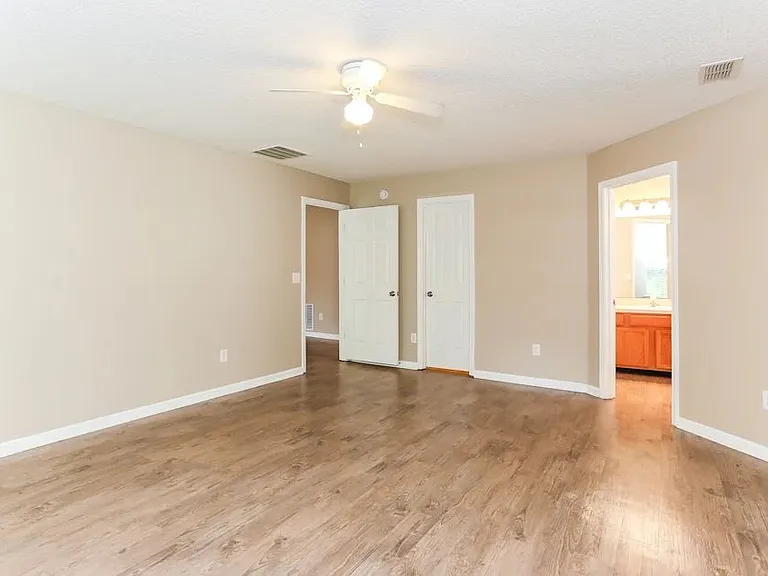 10938 Apple Blossom Trl E — Photo 6