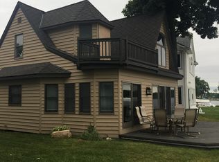 3268 Lakeview Dr, Highland, MI 48356