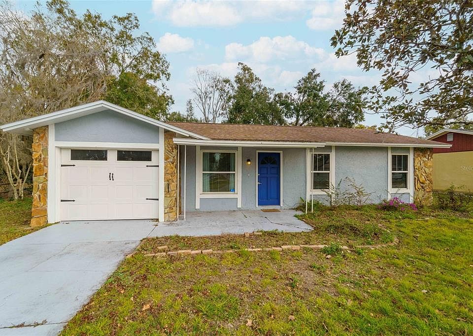 1st image of 2906 Martha Ln