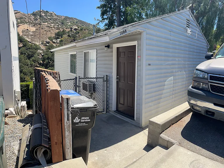 1068 Alta Vista Rd — Photo 9
