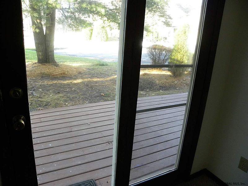 3rd image of 114 Victory Way