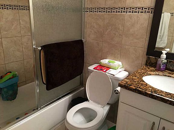 2nd image of 2801 NE 183rd St APT 501