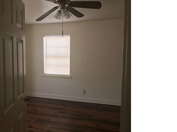 3rd image of 3414 Sealy St #1