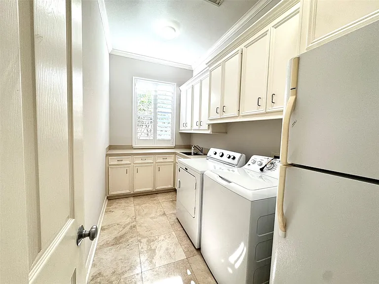 24 Saint Christopher Ct — Photo 15