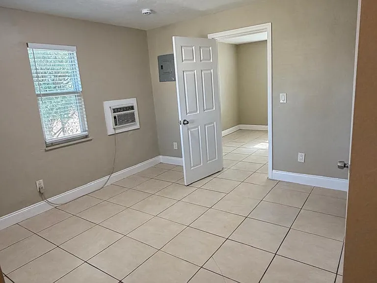 752 Martin Luther King Jr Blvd #5 — Photo 4