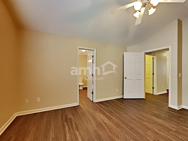 109 Crestside Ct — Photo 10