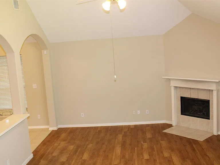 3623 Chatwood Dr — Photo 9