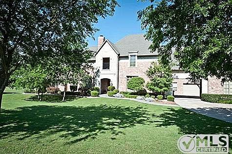 2nd image of 3100 Bluffs Ln