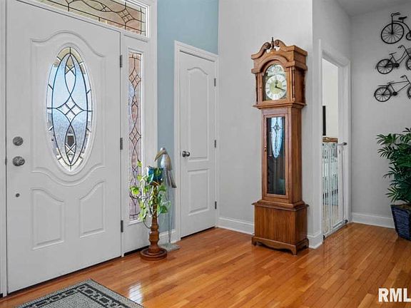 3rd image of 1823 Copperfield Dr