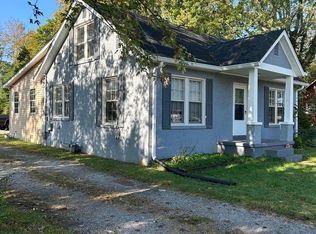 403 Church St, Lafayette, TN 37083