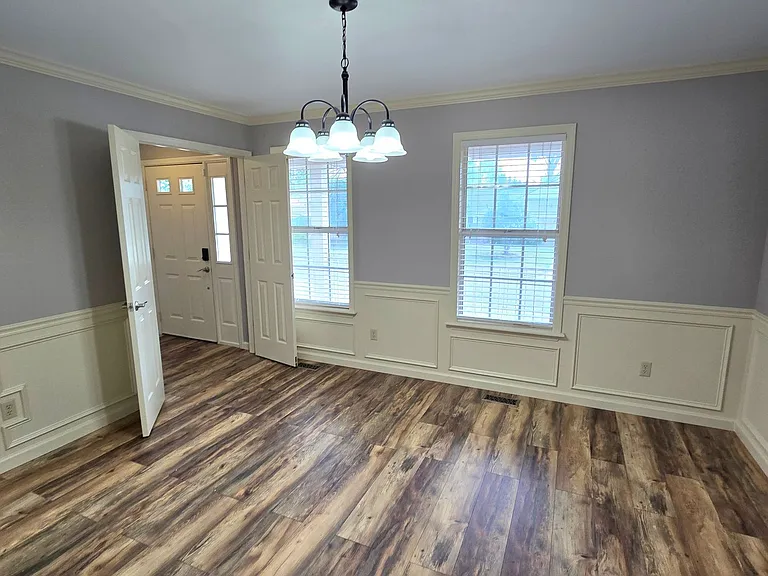 4517 Crosland Dr — Photo 6