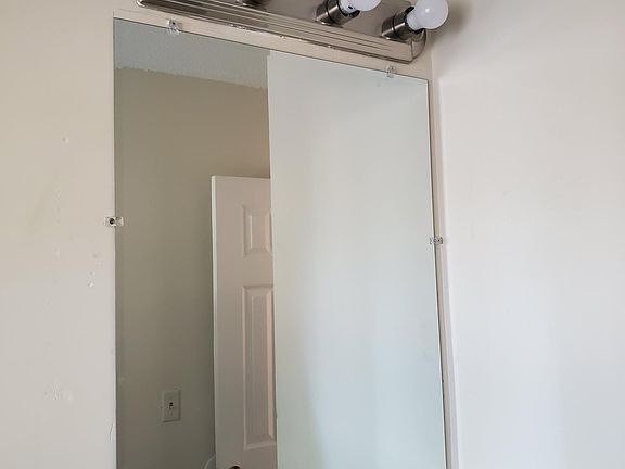 5th image of 1587 Langston Dr