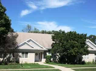 132 Evans Ave, Manchester, IA 52057
