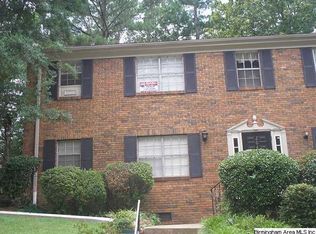 2042 Montreat Cir APT C, Vestavia, AL 35216