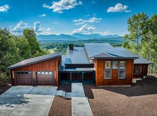 330 Cinnamon Bear Rd, Mineral Bluff, GA 30559