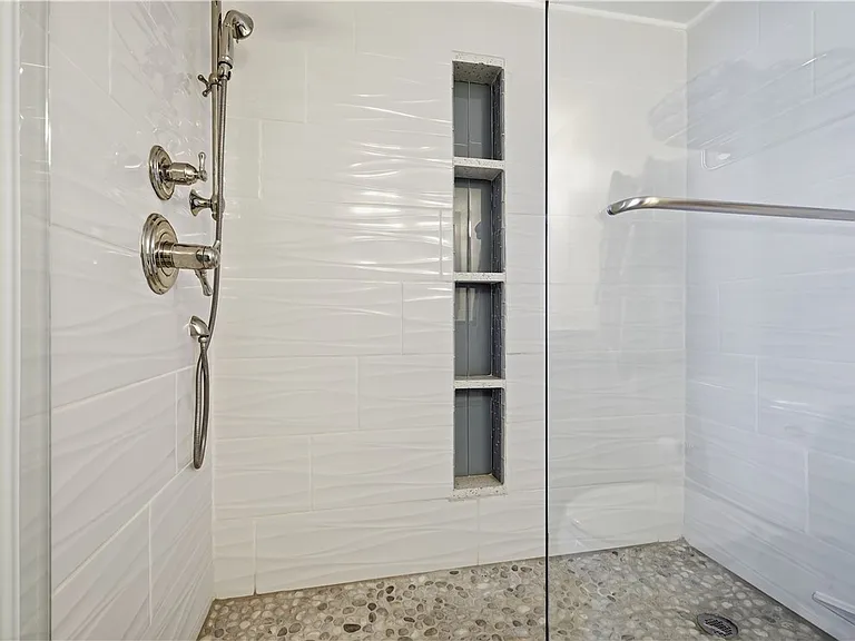 3554 Ocean Drive 703S #403N — Photo 13