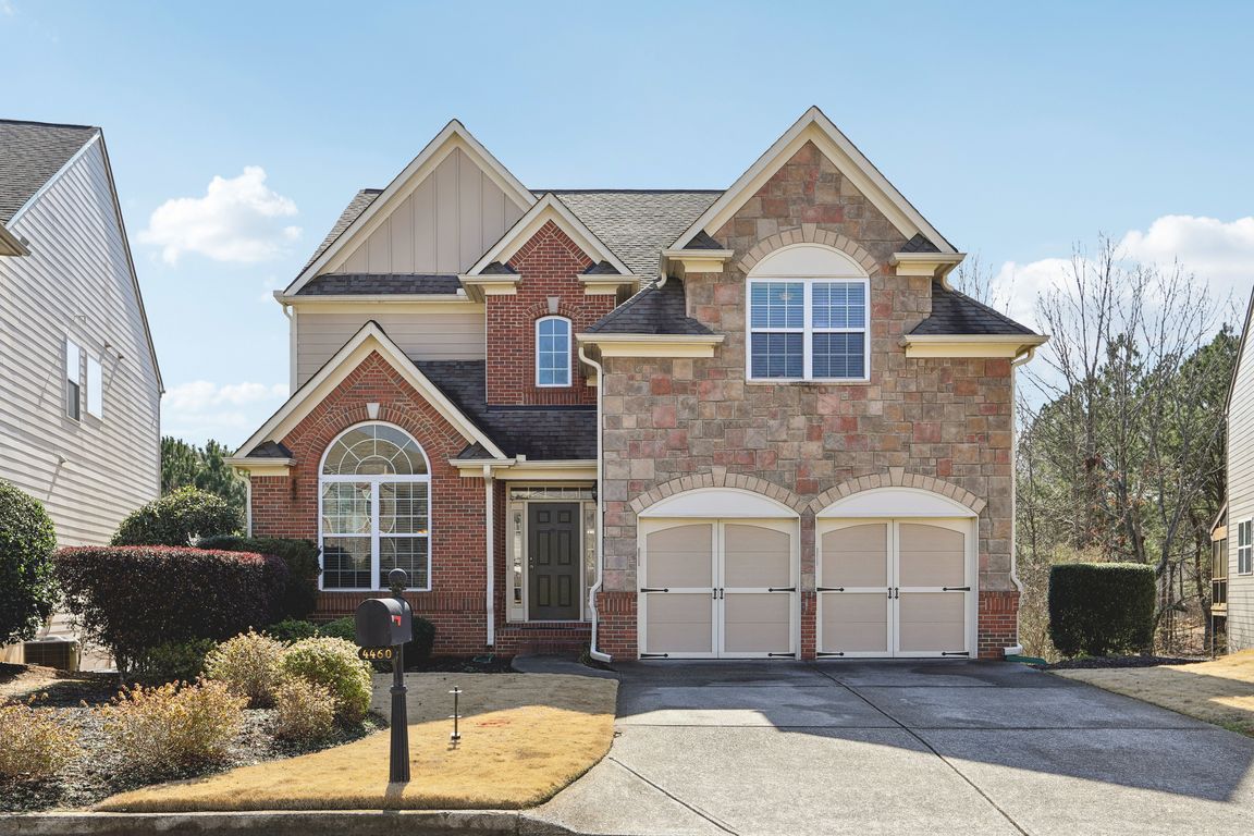 Granby Cir-S2102-001.jpg