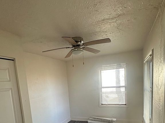 4th image of 410 Ivanhoe Rd