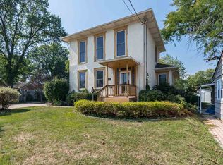 2432 Jersey Ridge Rd, Davenport, IA 52803