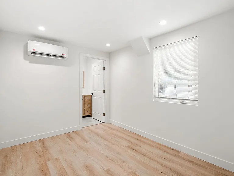 11611 W Califa St #1/2 — Photo 9