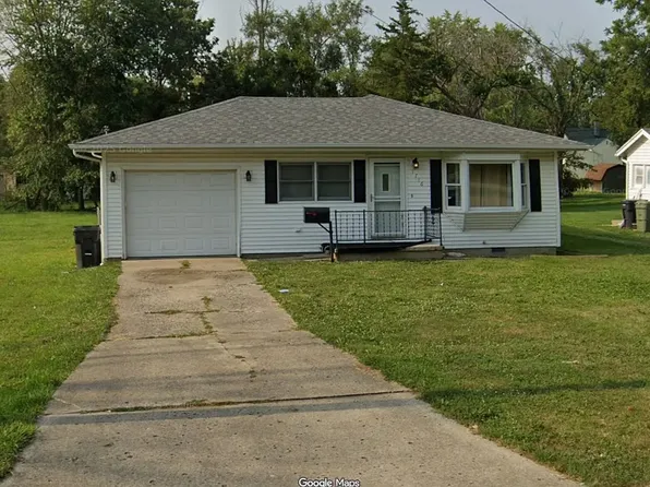 1716 W Ravina Park Rd, Decatur, IL 62526