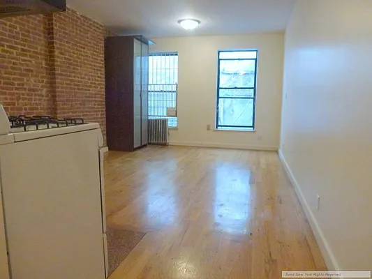 Rented by Bond New York | media 14