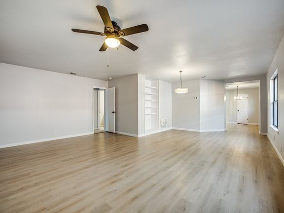 5th image of 7670 Aspen Park Dr