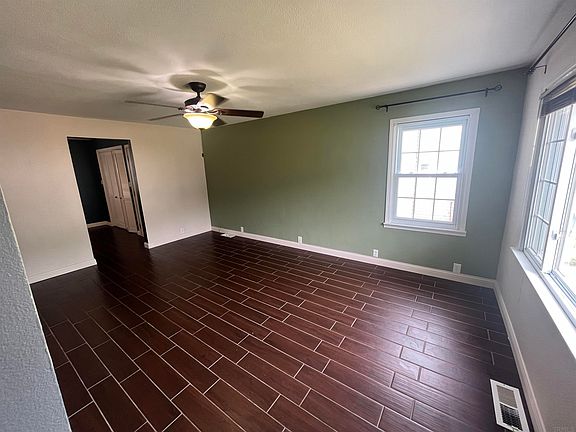 3rd image of 2629 S Meeker Ave