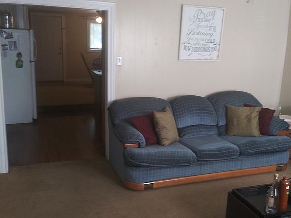 3rd image of 2810 Hickory St