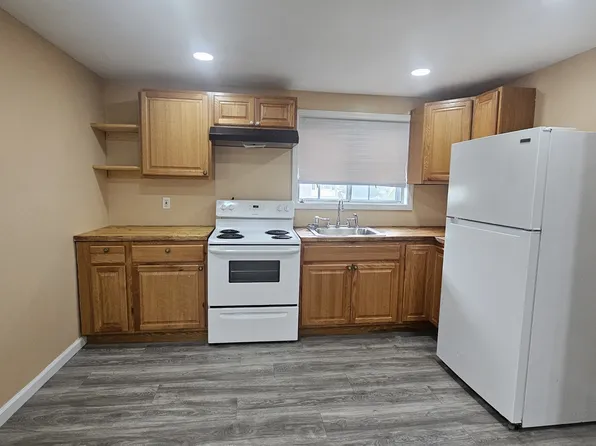 1 Mallard Rd #2, Levittown, NY 11756