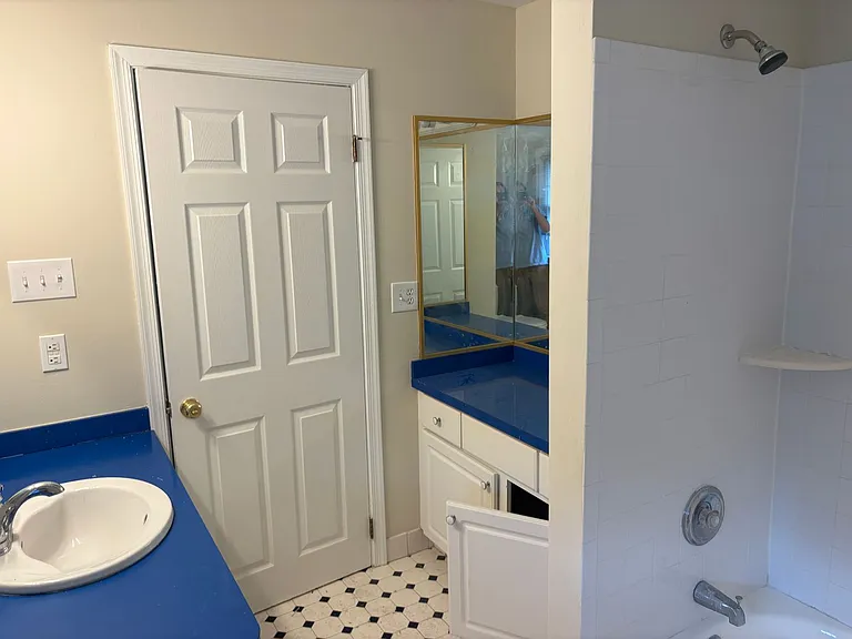1011 Providence Rd — Photo 12