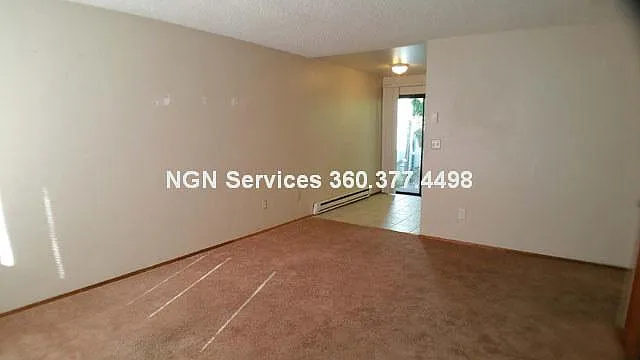 1325 Ivy Rd #A — Photo 2