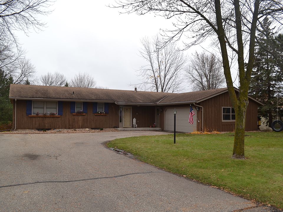 1st image of 2615 Fairway Dr NE