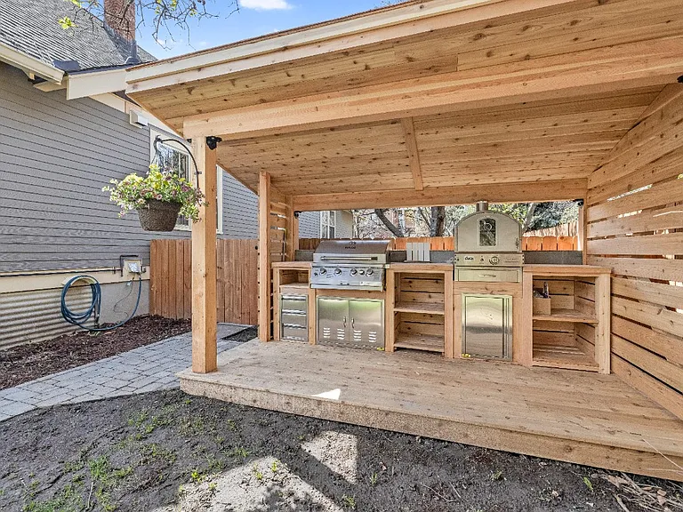 303 E Olive St #1 — Photo 34