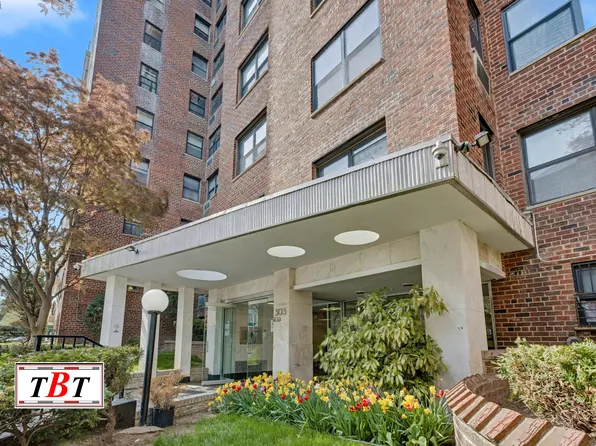 303 Beverly Road image 1 of 36