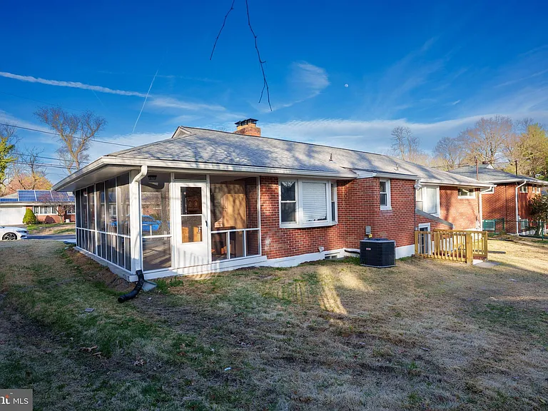 4305 Elmwood Rd — Photo 25