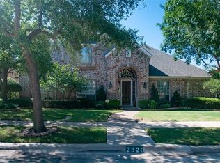 2320 Dobbins Ln, Irving, TX 75063