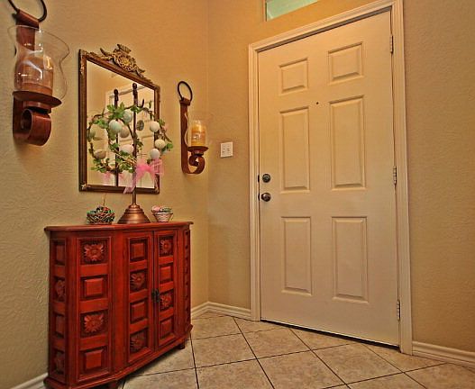 3rd image of 8493 Oak Brook Dr