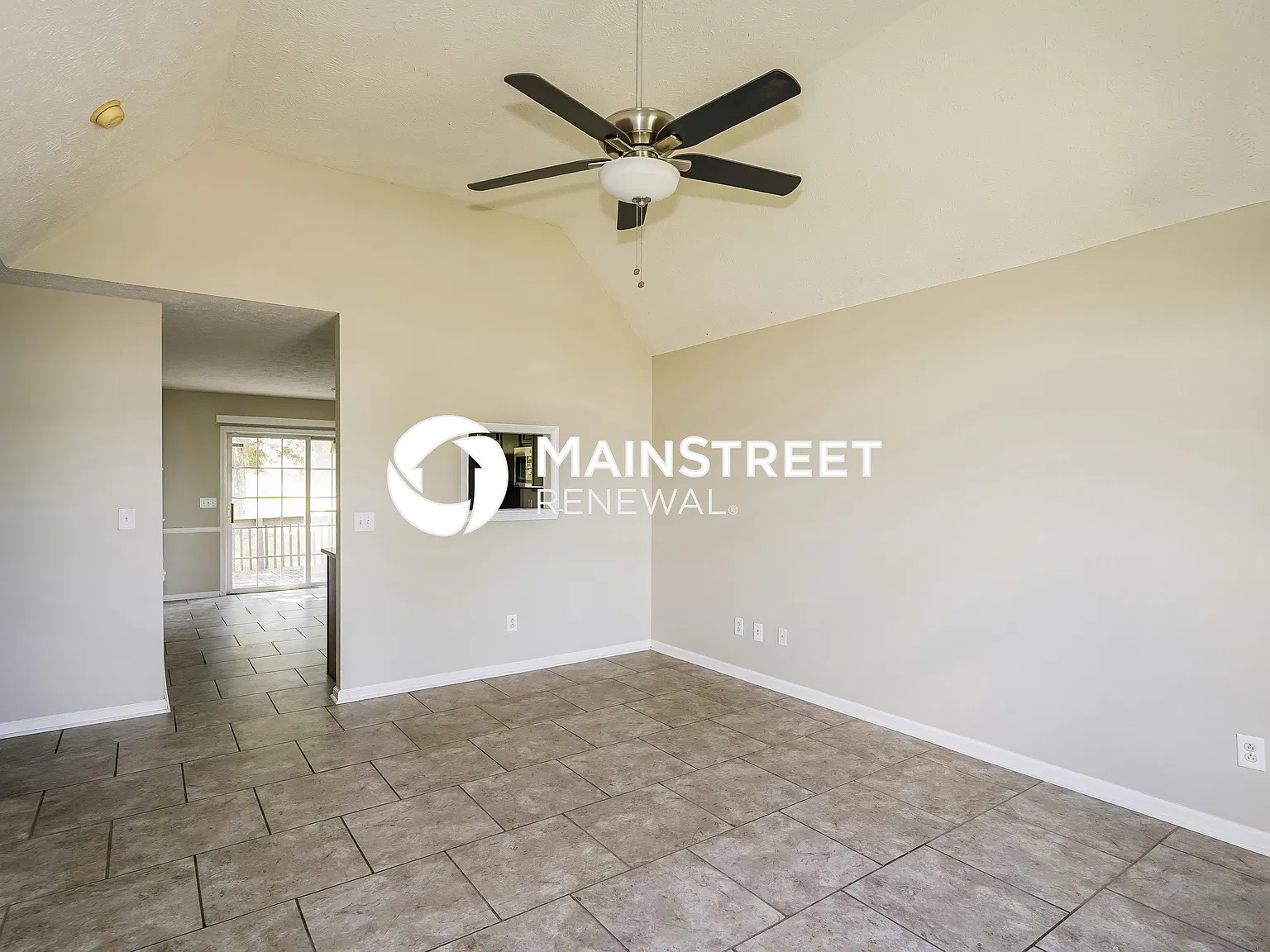 1200 Smalls Ct — Photo 2