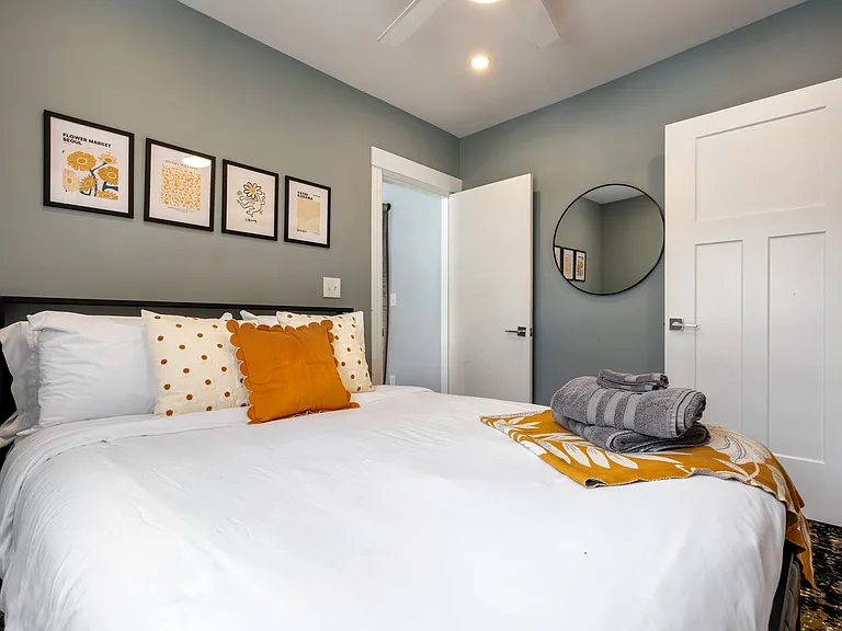 77 William St #2 — Photo 9