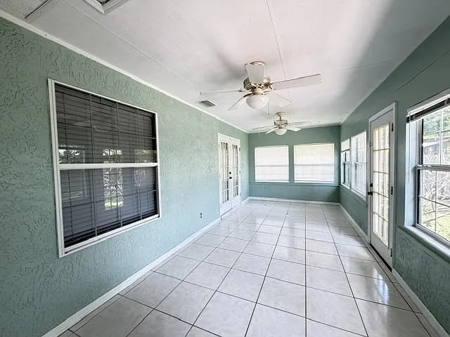 3950 Ridgewood Dr — Photo 8
