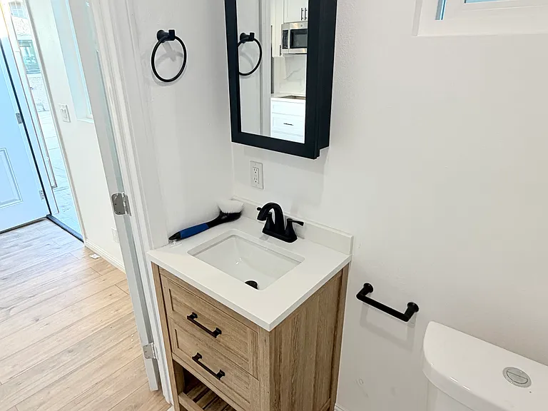 2513 W Occidental St #4 — Photo 5