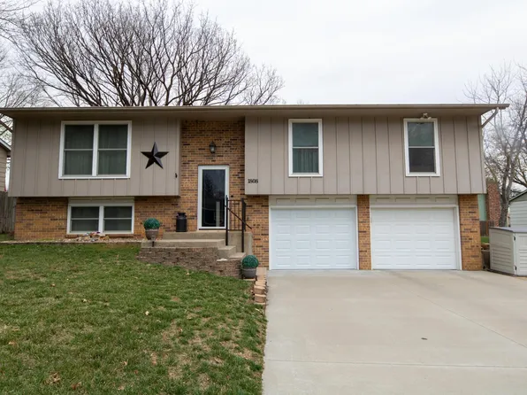 1808 Coronado Ave, Emporia, KS 66801
