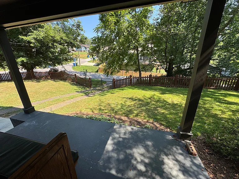 125 Raleigh Ave — Photo 34