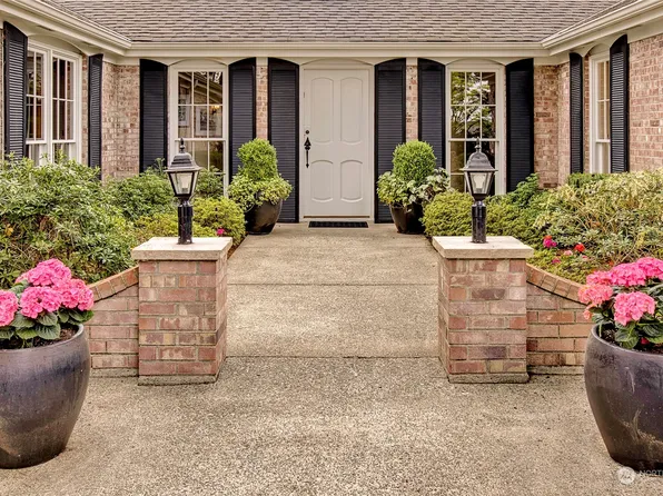 8500 SE 82nd Street, Mercer Island, WA 98040